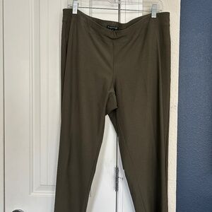.EILEEN FISHER Slim Cropped Pant.  WASHABLE STRETCH CREPE.